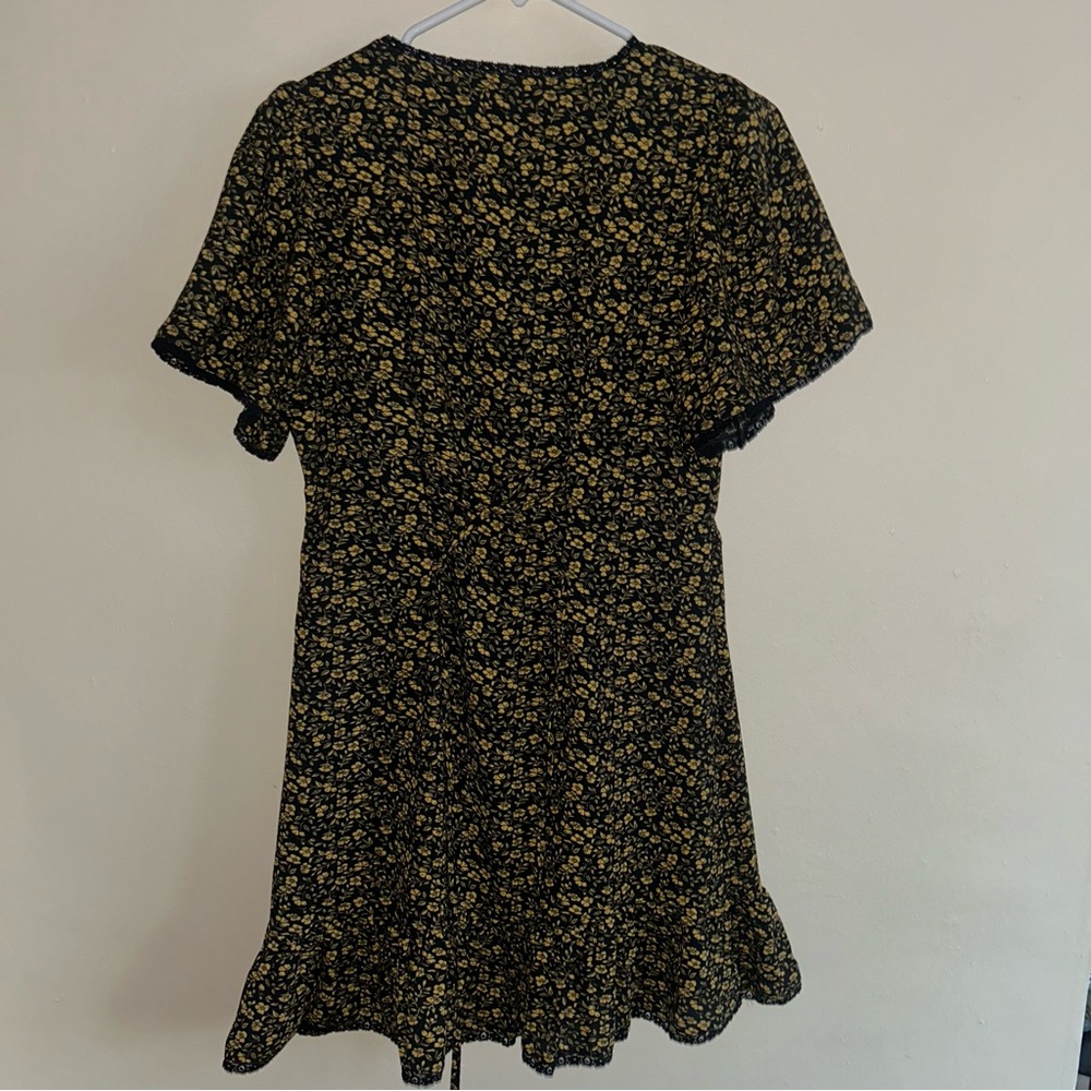 Urban Outfitters Floral Lace Trim Mini Dress - Picture 4 of 4